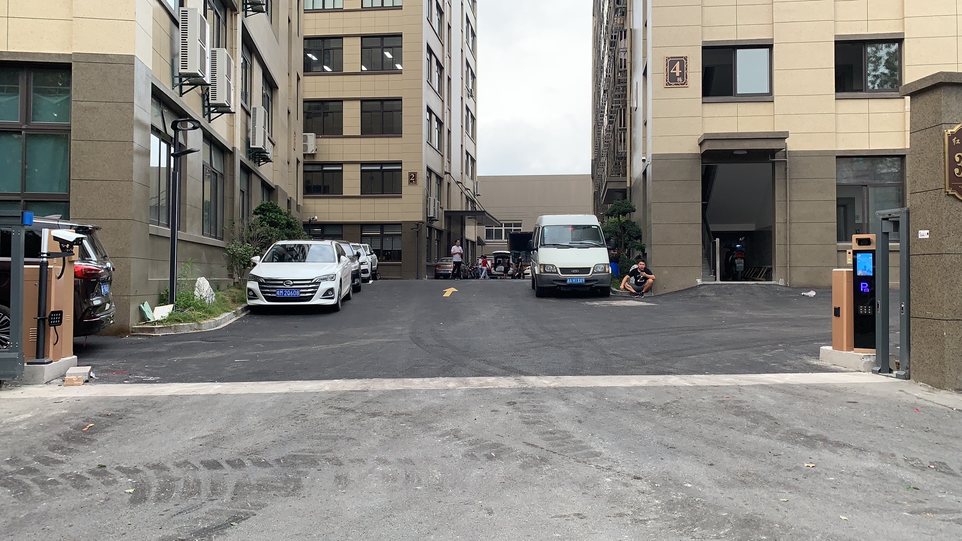 上海·鸣航停车场